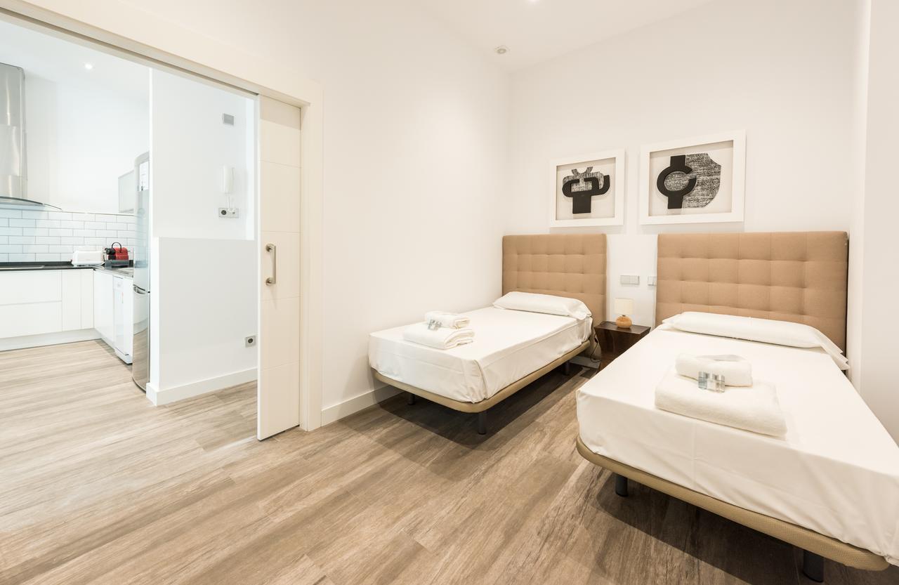 Puerta Del Sol City Center II Мадрид Екстериор снимка