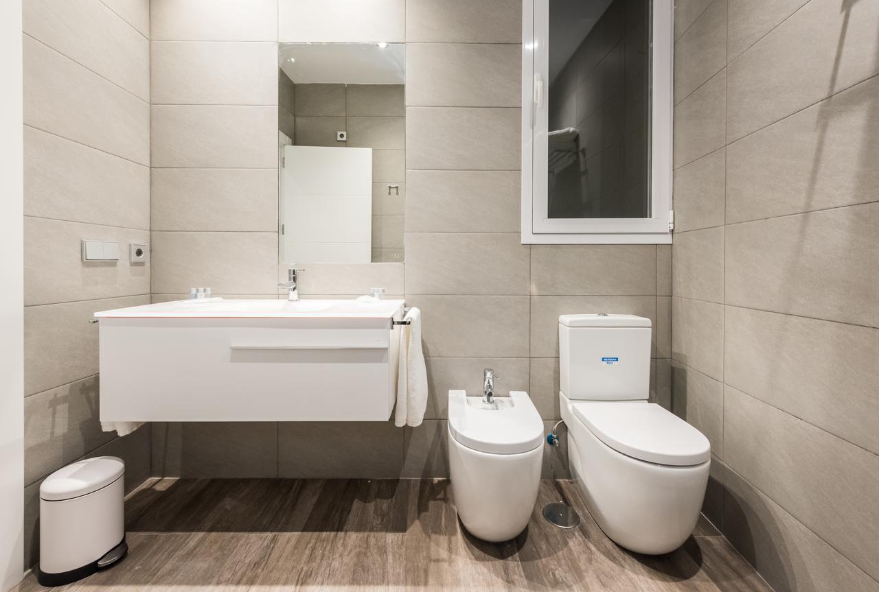 Puerta Del Sol City Center II Мадрид Екстериор снимка